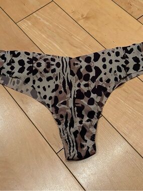 SPANX Animal Print Seamless Thong Panty in Beige and Black